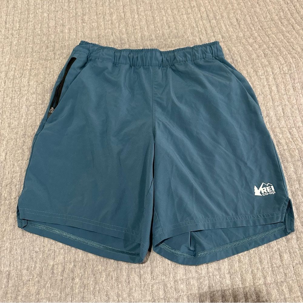 REI Boys Quick Dry Shorts in Teal Size Medium 10-12 Hiking Outdoors Camp Swim